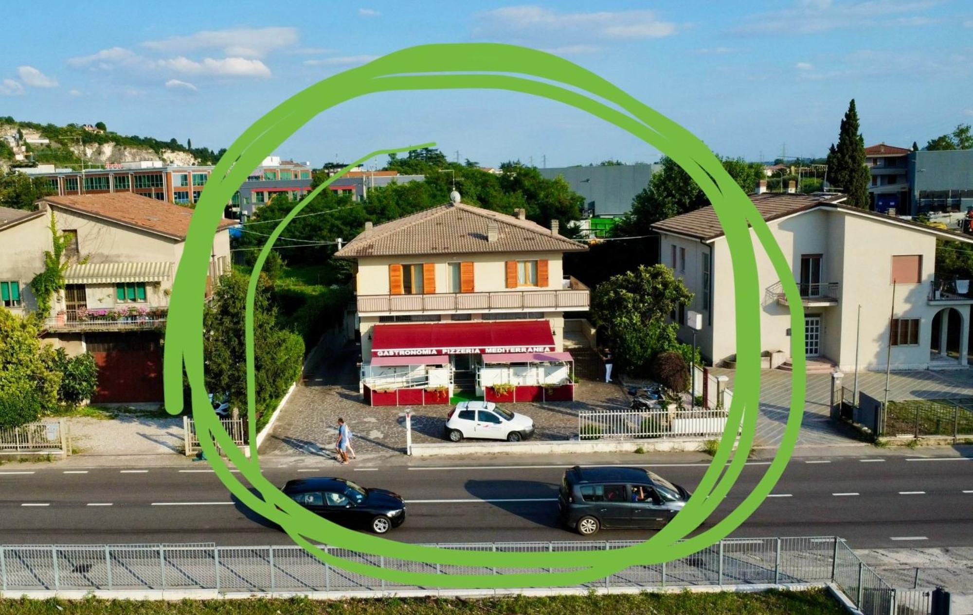 Residenza Aleardo Lägenhet Domegliara Exteriör bild